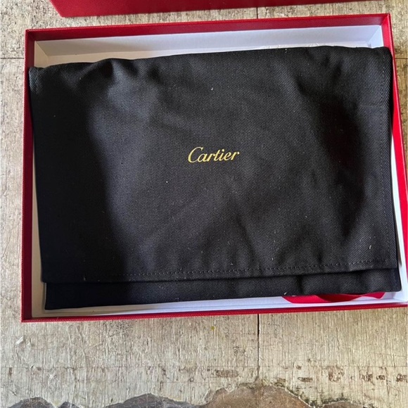 Cartier Sitting down  Panther pouches/card holder Set NEW! - Picture 2 of 4